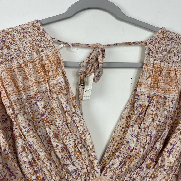 Free People Ivory Combo Smocked Elastic V-Neck Blouse NWT Size XS - Picture 4 of 8